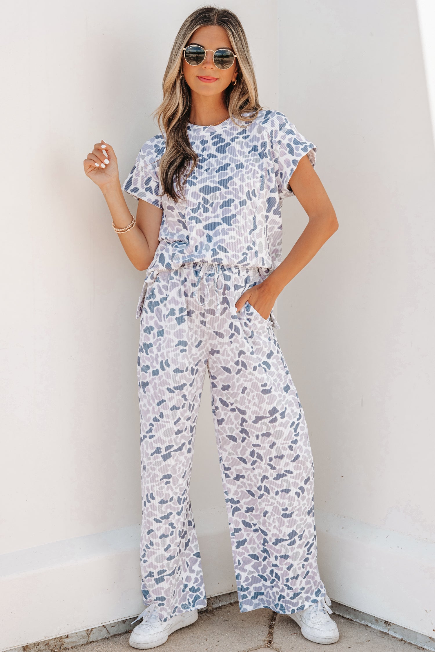 Beige Camouflage Print Twisted Rib Loose Tee Drawstring Pants Set